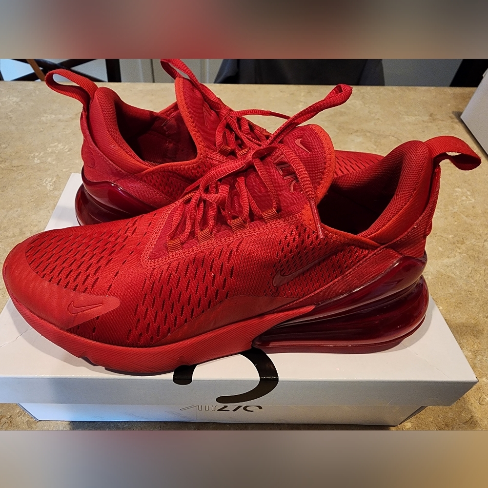 Nike 270 Air Max University Red/University Red/Black